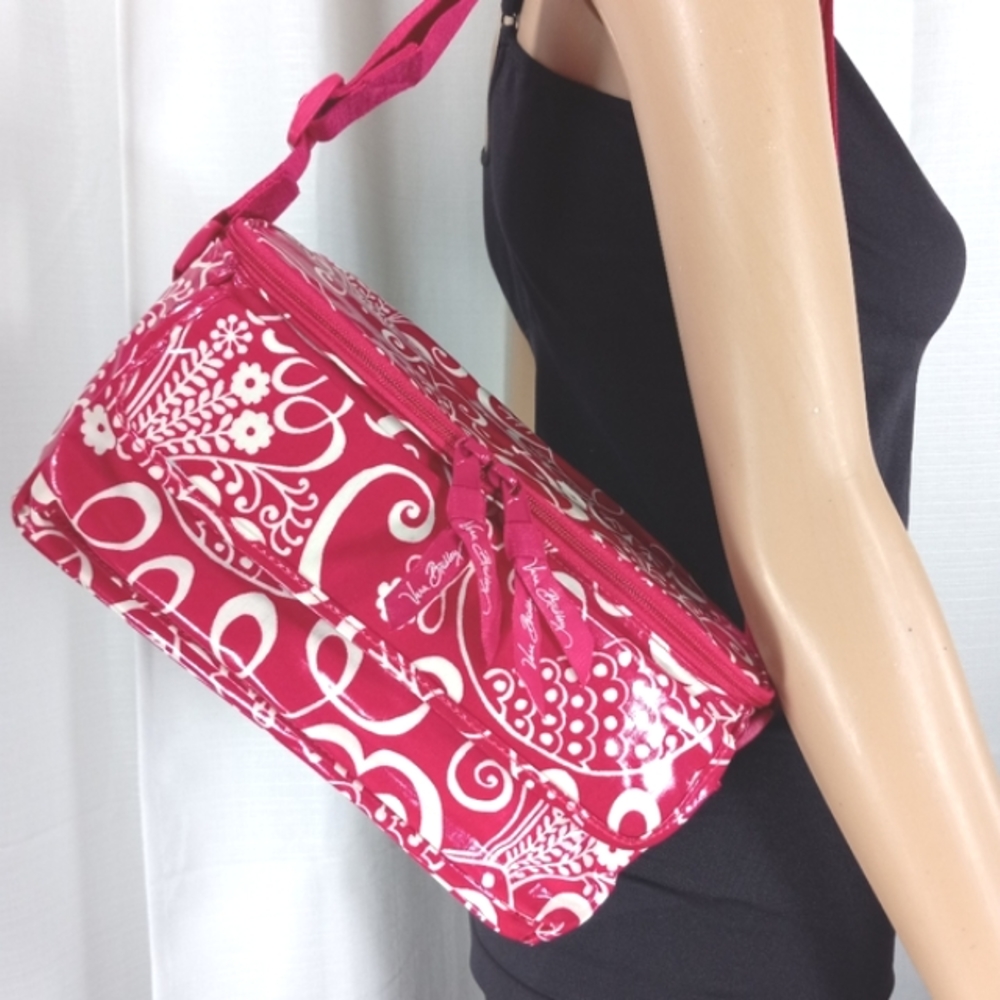 VERA BRADLEY 2010 Twirly Birds Pink Lined Thermal Tote Like New 2 Small Flaws